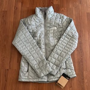 NWT! The North Face Women's Thermoball Eco Jacket - Silver/Gray